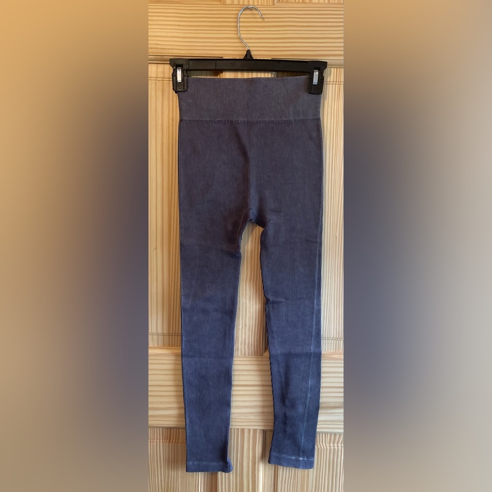 SOLD Talulah Ribbed Leggings | Women’s Size S